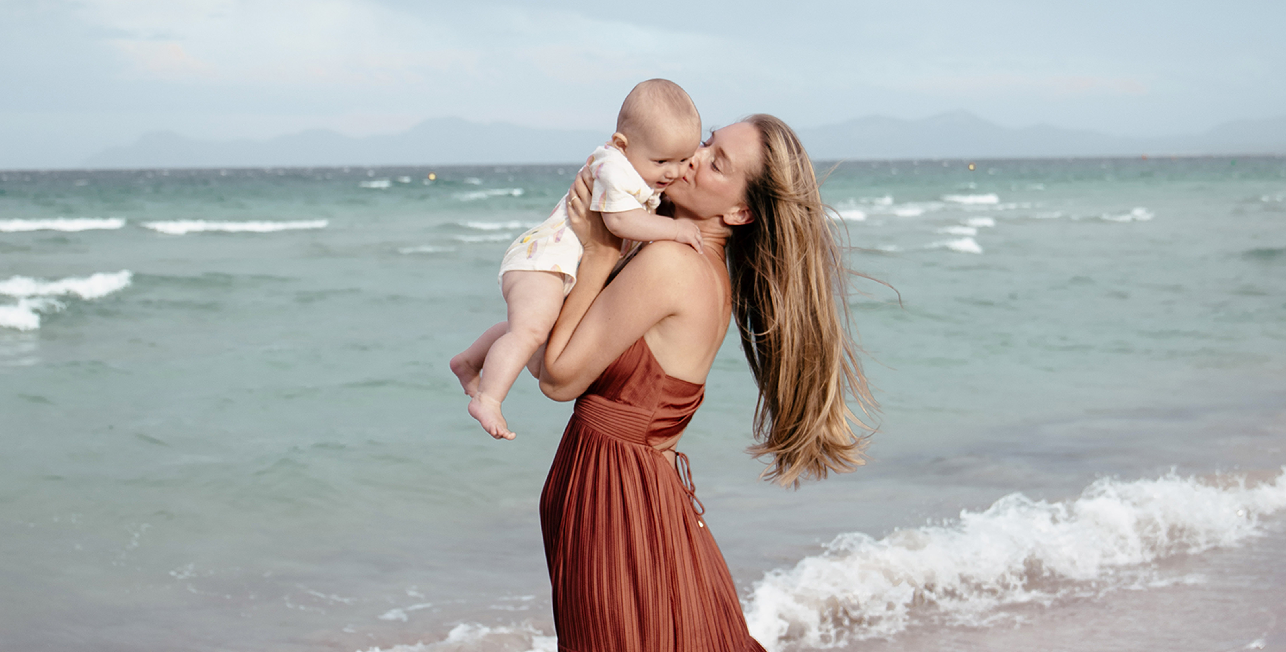 Zdjęcie kobiety z dzieckiem